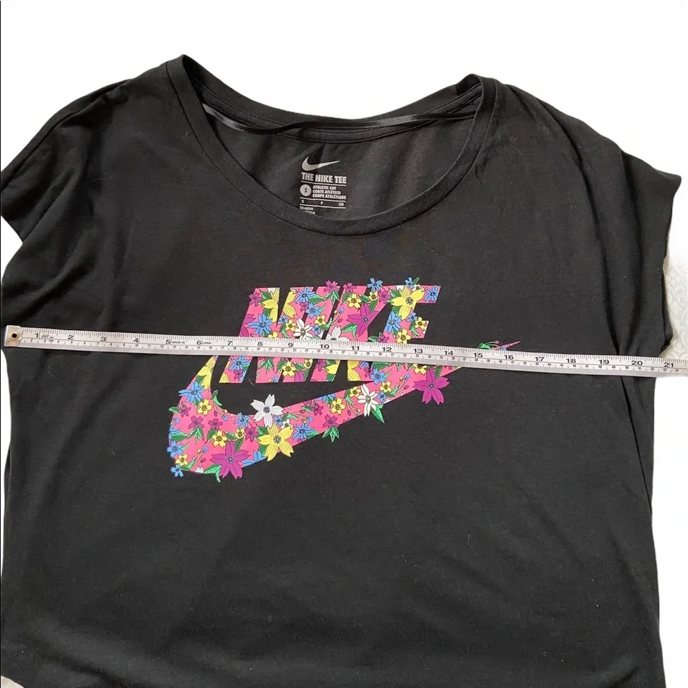 Nike Floral Logo Short Sleeve Tee Top